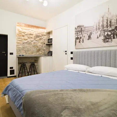 Apartman Art - Fontana Del Delfino Bergamo