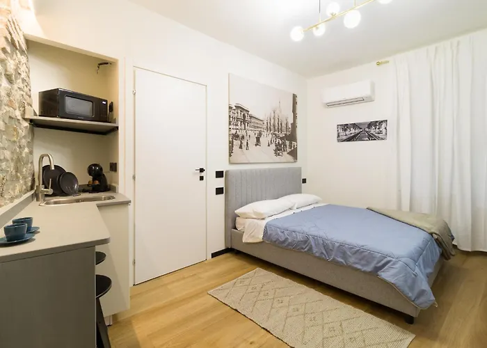 Art - Fontana Del Delfino