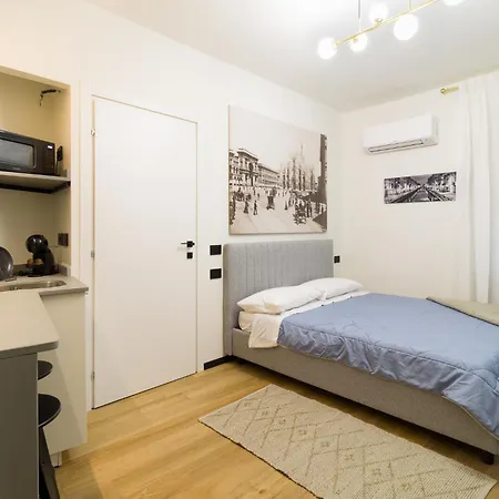 Art - Fontana Del Delfino